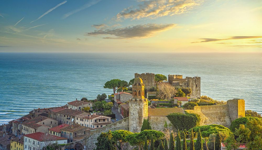 castiglione-della-pescaia-a-town-in-tuscany-with-enchanting-beaches