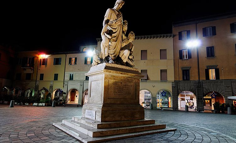 Piazza Dante Alighieri